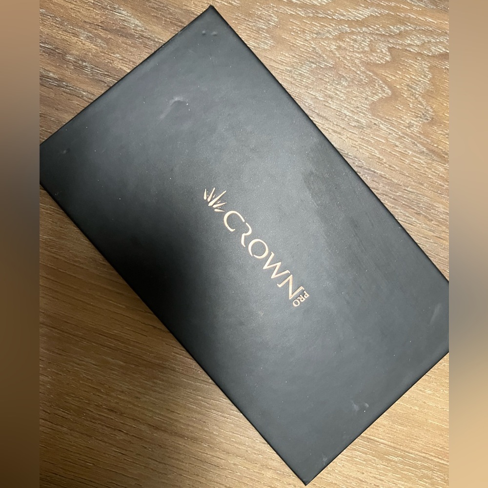 CROWN Pro 10 Color Fuego Collection Palette
